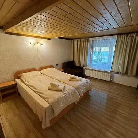 Feriehus Raiski Kyt Dospat