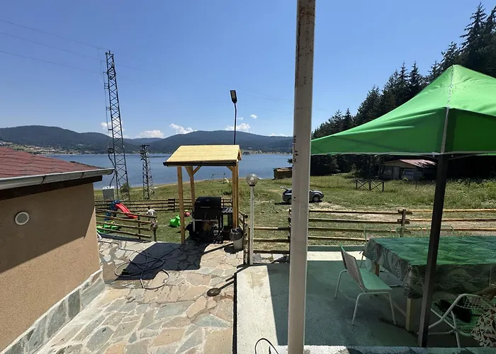 Vakantiehuis Raiski Kyt